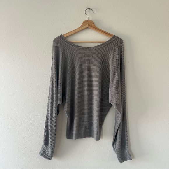 JOAH BROWN | Slouchy Dolman Ribbed Raw Hem Long Sleeve Tee | OS - Picture 2 of 4